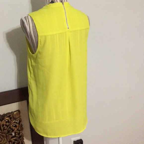 Forever 21 see through sleeveless top - Picture 2 of 6